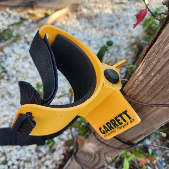 Garrett Ace 250 Metal Detector - Picture 4 of 5